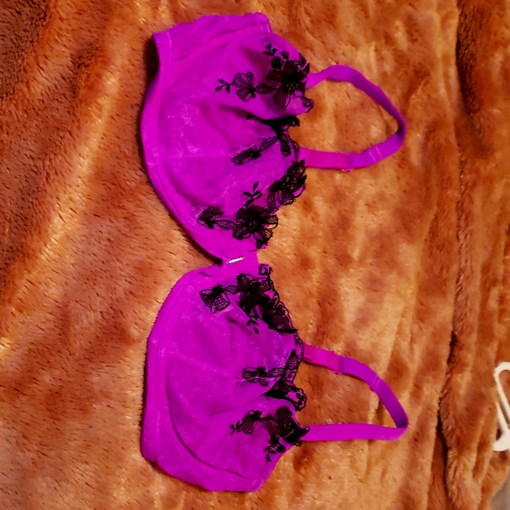 Vintage VICTORIA'S SECRET Sheer PURPLE 36D bra